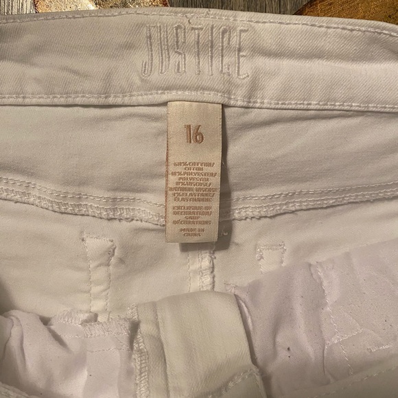 🧡Justice Girl’s White Jean Shorts Size 16 - Picture 6 of 6